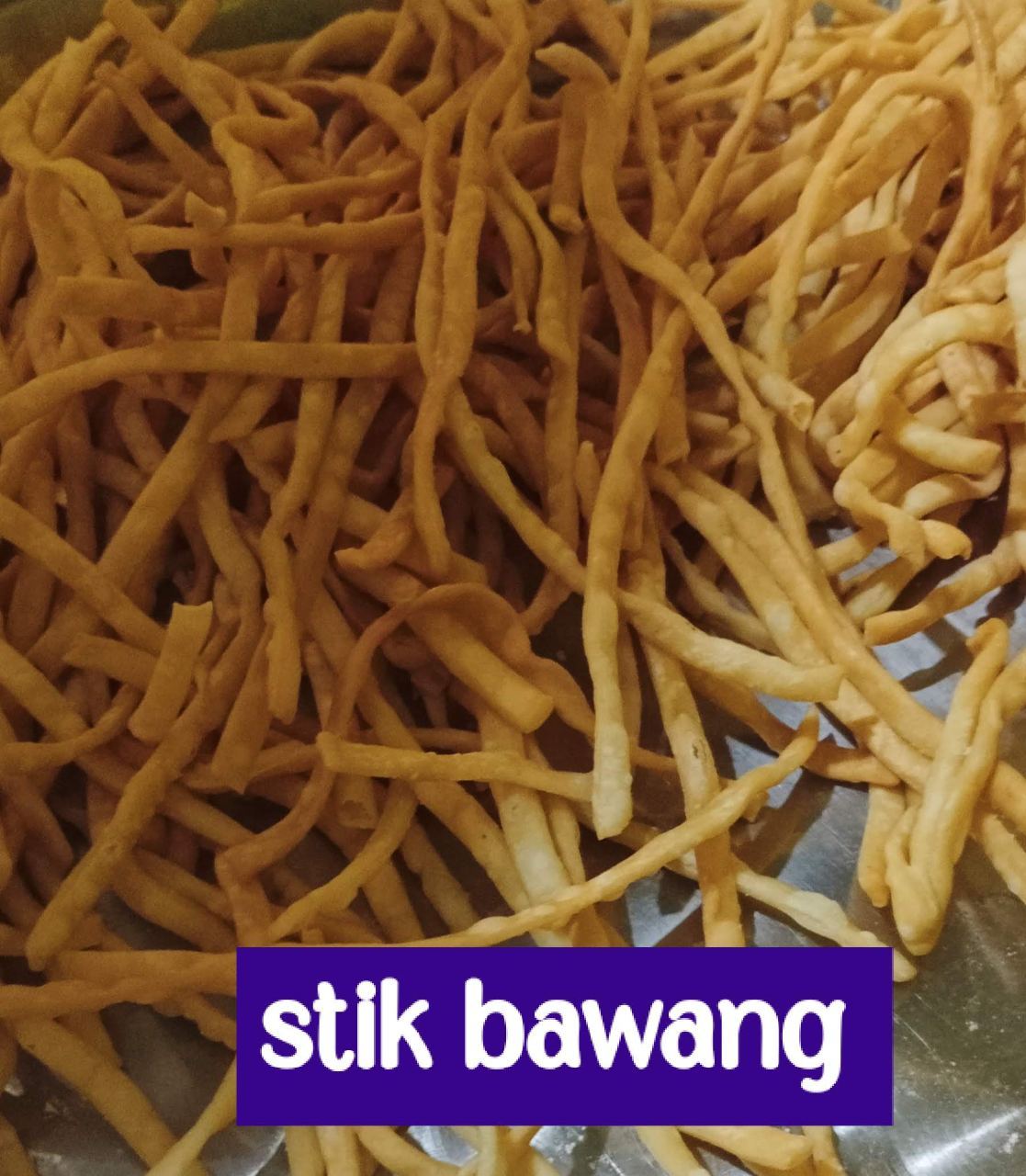 Cemilan stik bawang